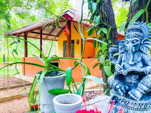 Sigiriya Cabin | Hotel Niyagala Lodge Sigiriya