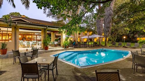 Hazyview Hotel | Hotel Numbi & Garden Suites
