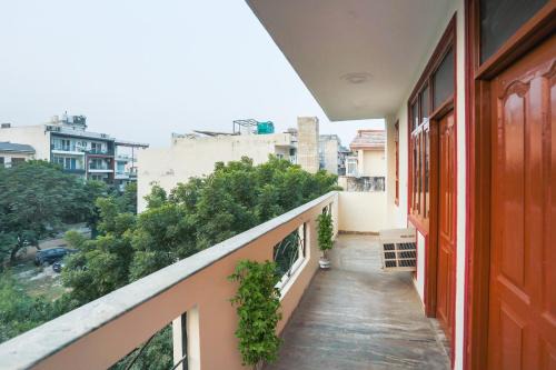 DLF Phase 3 Hotel | Hotel O AV Homes