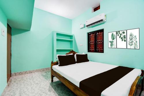 Bhubaneshwar Hotel | HOTEL O MAA BHUASUNI GUEST HOUSE