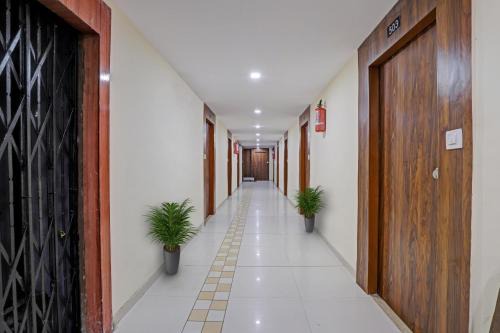 Ellis Bridge Hotel | Hotel O Neelkamal