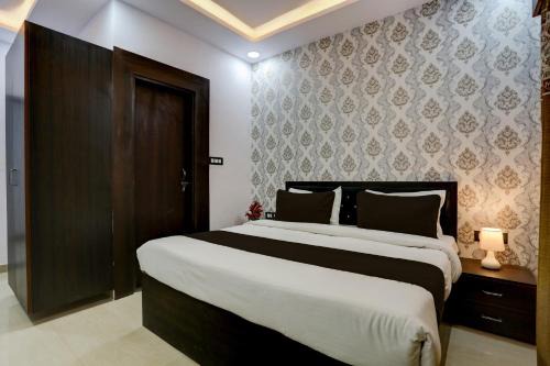 Lucknow Hotel | Hotel O Paras