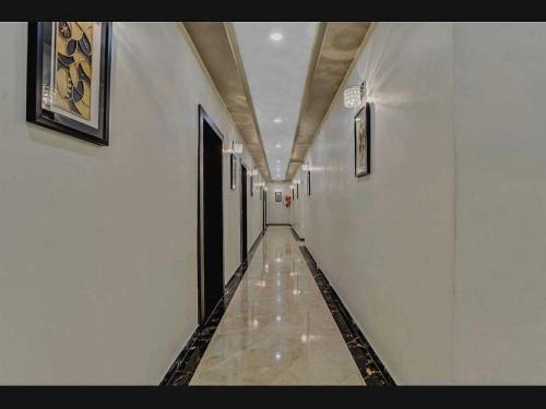 Sector 3 Hotel | Hotel O Raas Near Near Paschim Vihar