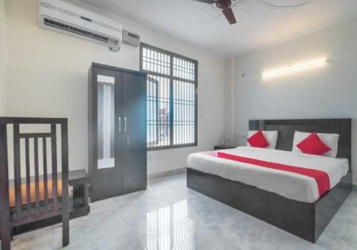 Sector 16 Hotel | Hotel O The Grand Venice Mall Formerly VM Residency