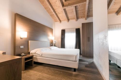 Dossobuono Hotel | Hotel Operà