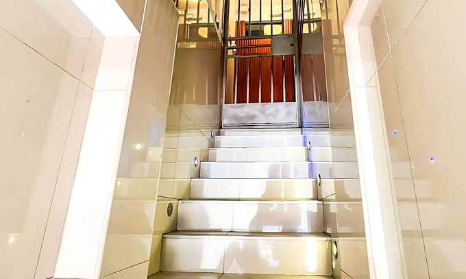 San Martin de Porres Hotel | Hotel Paris