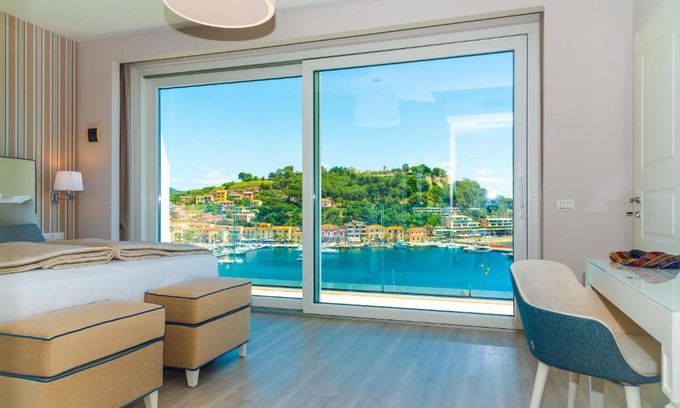 Porto Azzurro Hotel | Hotel Plaza