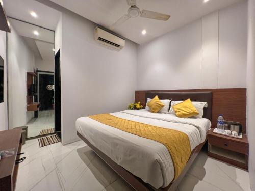 Marol Hotel | Hotel Rexton Inn