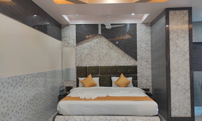 Nagaon Hotel | Hotel Royal Palace