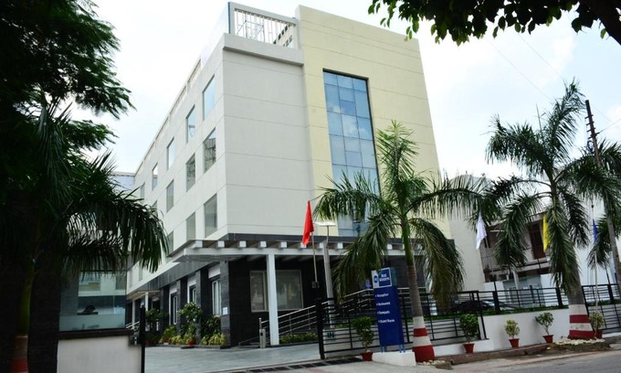 Gomti Nagar Hotel | Hotel Sagar Sona