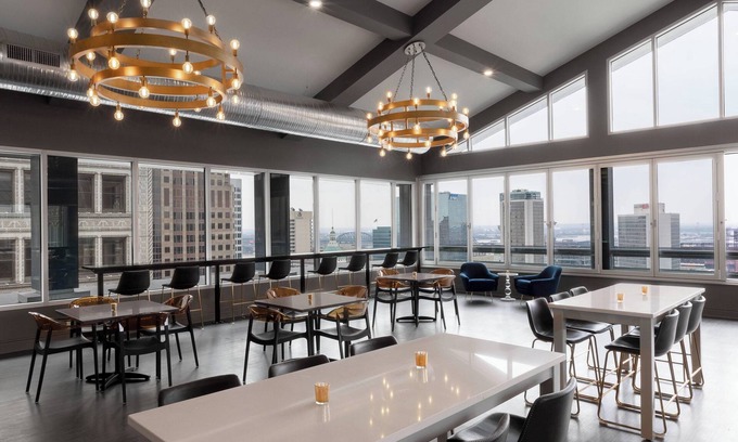 Downtown St. Louis Hotel | Hotel Saint Louis, Autograph Collection