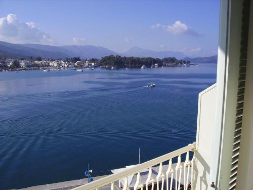 Poros Hotel | Hotel Saron
