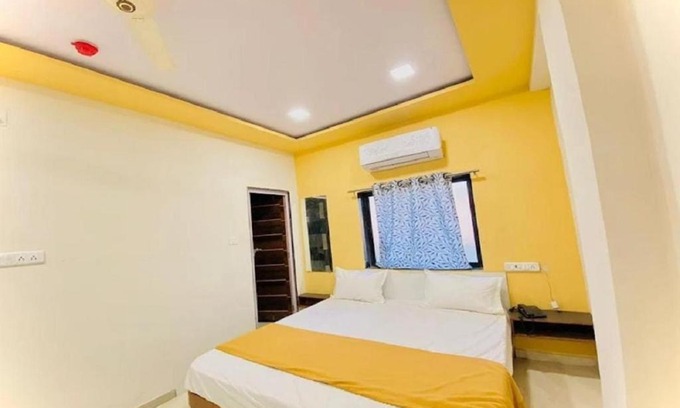 Ahmedabad Hotel | HOTEL SAROVAR INN - Ahmedabad