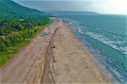 Murud Hotel | Hotel seafront