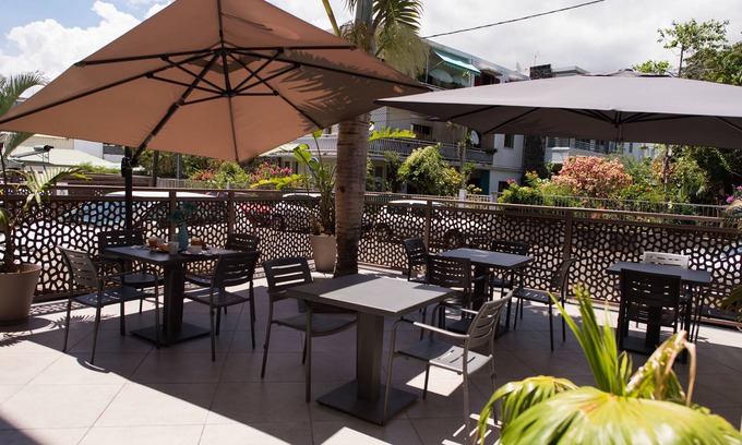Saint-Denis Hotel | Hotel Select