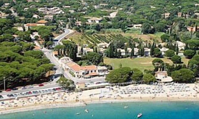 Plage de la Garonnette Hotel | Hotel & Spa La Villa