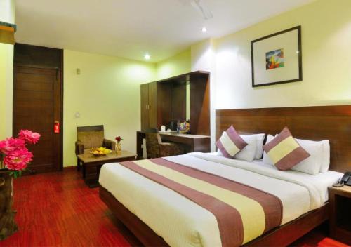 Paharganj Hotel | Hotel The Raj New Delhi