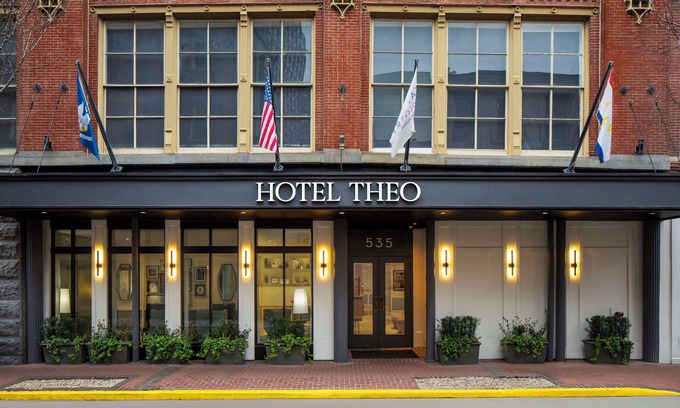 Central Business District Hotel | Hotel Theo New Orleans, Tapestry Collection by Hilton