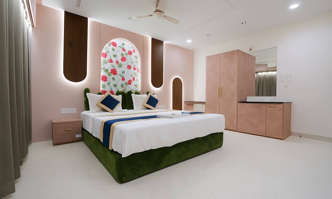 Indore Hotel | Hotel Veronica