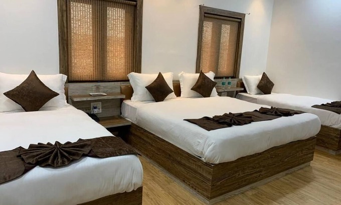 Vrindavan Hotel | Hotel YashoGopal Resortico