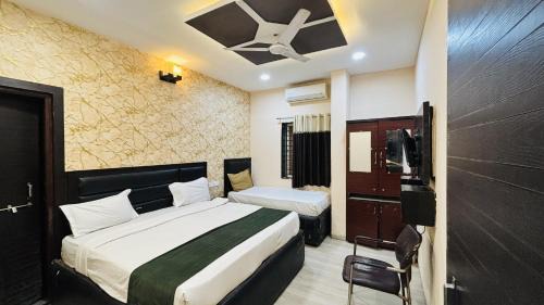 Indore Hotel | Hotel YO94