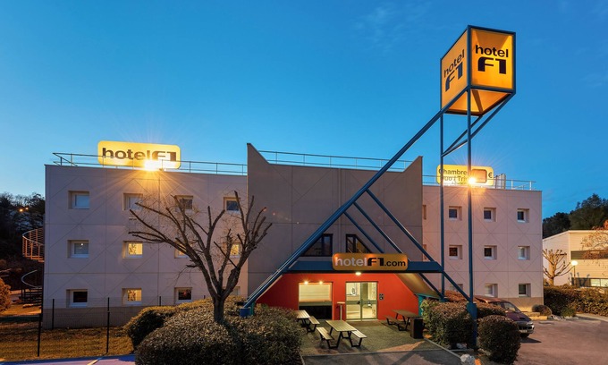 Saint-Etienne-du-Rouvray Hotel | hotelF1 Rouen Zenith Parc Expo