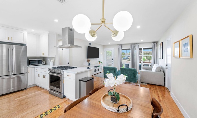 Serra Mesa House | HotTub & Luxury Home In the Heart of San Diego!