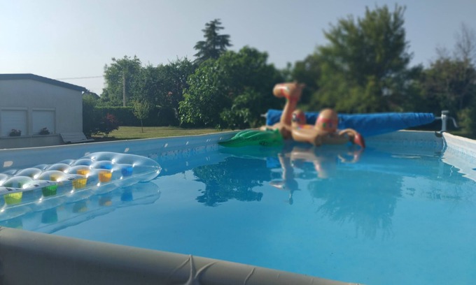 Chevigny-en-Valiere House | House 2.4.6 persons with swimming pool, petanque court near Beaune Vignoble