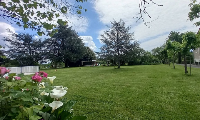 Saint-Gery House | House 8 persons, Ferme de Paufy. Ideal for families and nature lovers