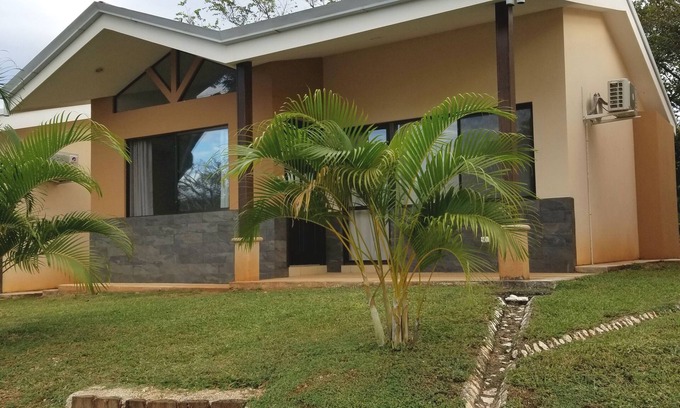 Rio Seco House | House across from pool close to dozens of great beaches - La Pequena Casa