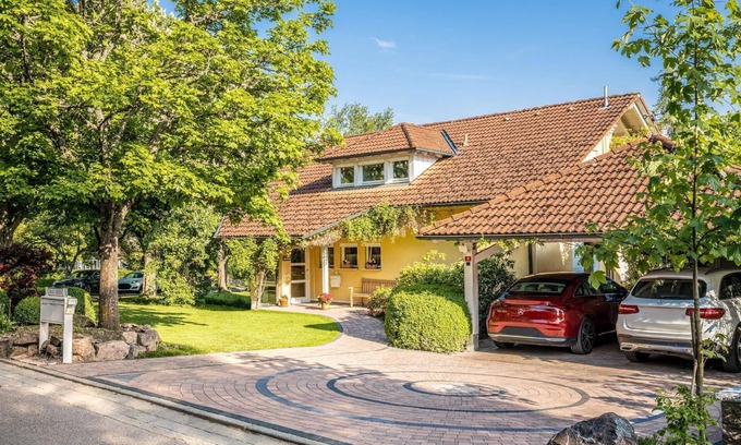 Bad Duerrheim Apartment | House Ahorn holiday flat