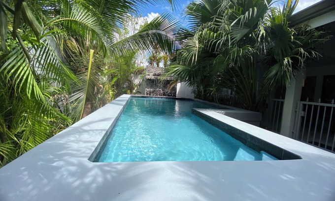Samara House | House and Guest house w/saltwater pool. private and gated. 5 bedroom 2.5 bath