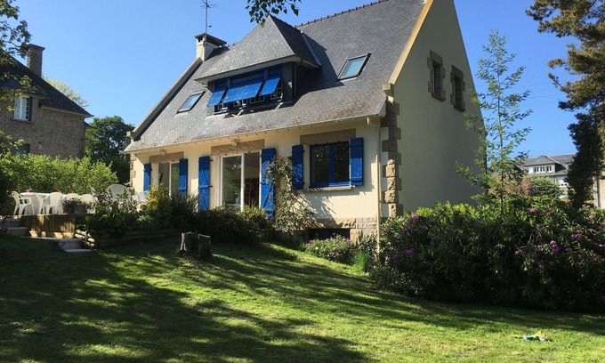 Dinard House | HOUSE DINARD 4 or 5 BEDROOMS Near Beaches THE PEACE GARDEN Vicomte
