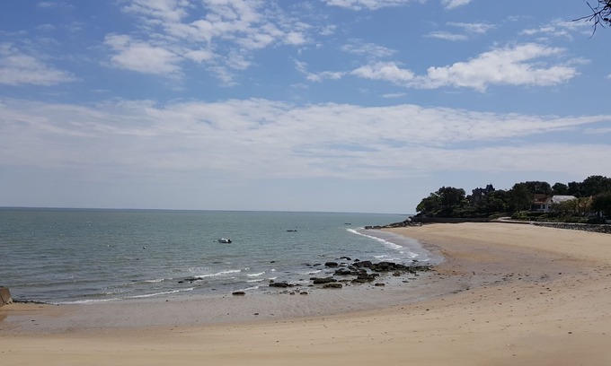 Noirmoutier-en-l'Ile House | House feet in water