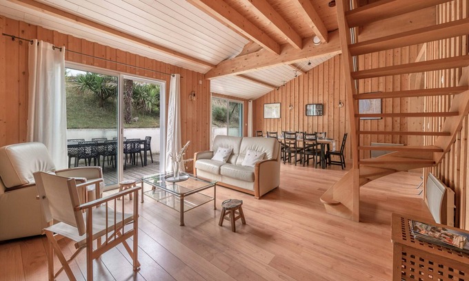 Saint-Michel-Chef-Chef Ski Chalet | House for 8 people - 300m from the beach