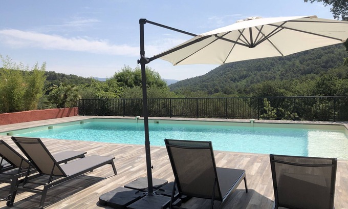 Salernes House | House for 2 people in an estate with swimming pools, tennis court and river