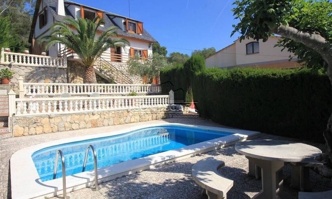 Canyelles House | HOUSE FOR 6 PEOPLE - WITH PANORAMIC VIEWS - PRIVATE POOL - BARBACOA