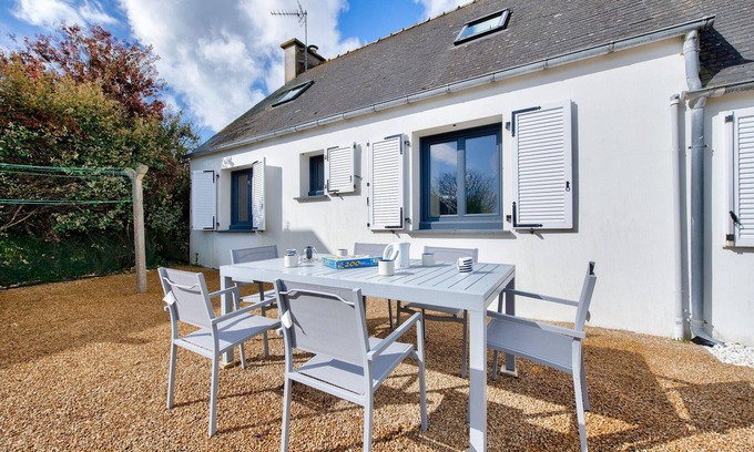 Guisseny Ski Chalet | House for 6 with terrace and garden