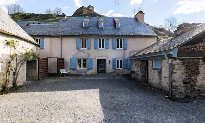 Peyragudes Villa | House for 8 persons Genos, close to the lake Free Wifi