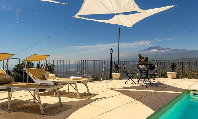 Castelmola House | House in Castelmola with Private Pool and Wonderful View