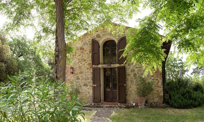 Casole d'Elsa House | House in enchanting hill location surrounded by vineyards and olive groves