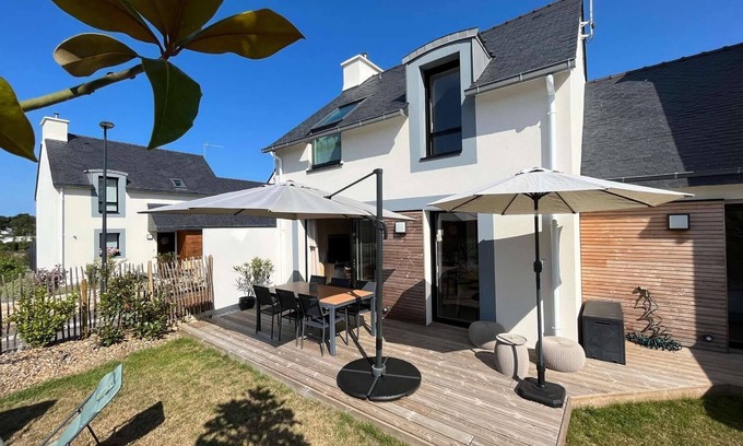 Beg-Meil House | House in Fouesnant Beg Meil with enclosed garden 450m from the beach