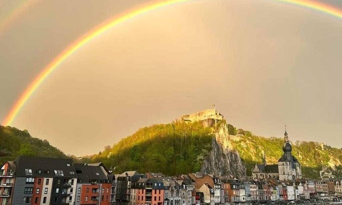 Dinant House | House in historic city center, near nature, beautiful view, sun terrace & garage