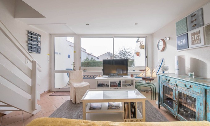 Pornic Ski Chalet | House in quiet residence + swimming pool in Pornic