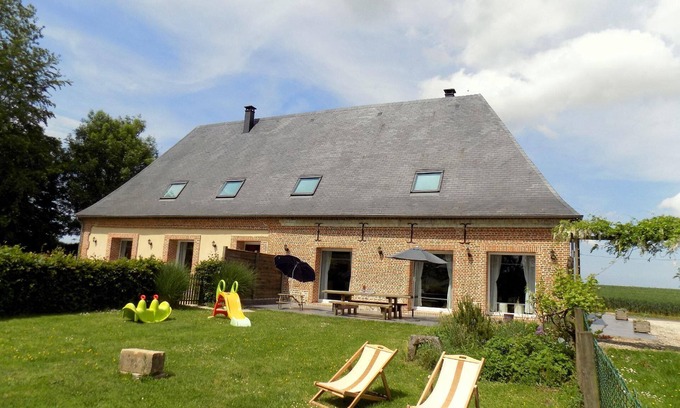 Saint-Crespin House | House in Saint-Crespin with Terrace, Barbecue and Garden