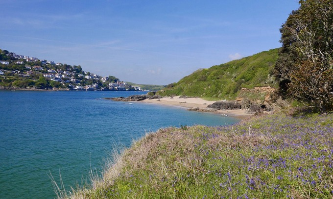 Salcombe House | House In Village Location With Estuary Views. Sun trap 1st floor balcony
