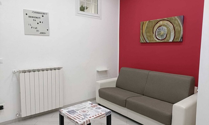 Savona House | House