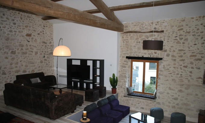 Margon House | HOUSE JO-LI, village house founded around the Castle of Margon.