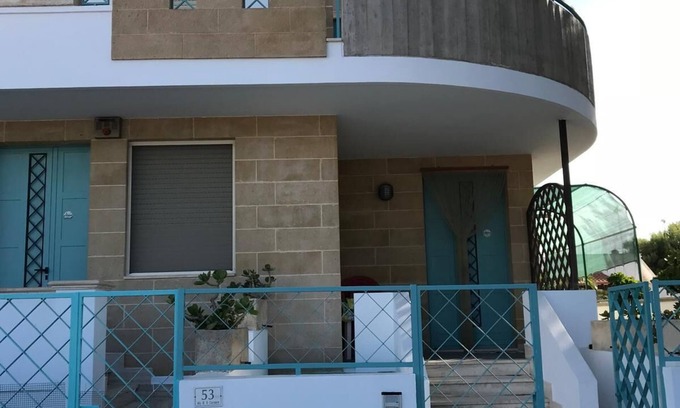 Torre San Giovanni House | House Laura Two steps from the sea, in quiet family area, near the center