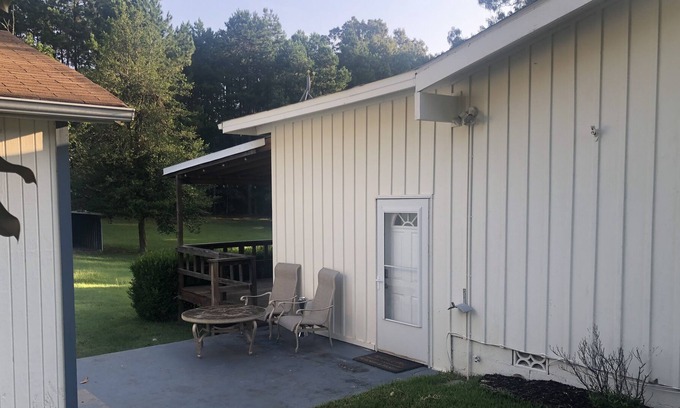 Mid America House | House of Jazz on Lake Hamilton